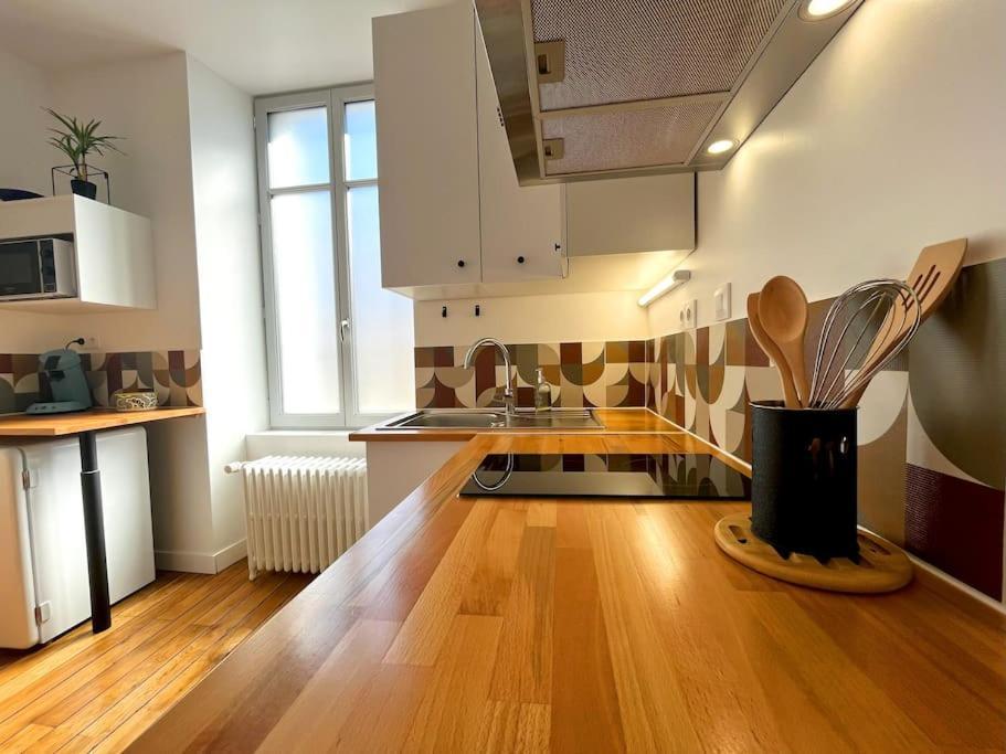 Le Diptik - T2 Hyper Centre - Proche Gare - Fibre - Netflix Apartment Chateauroux Exterior photo